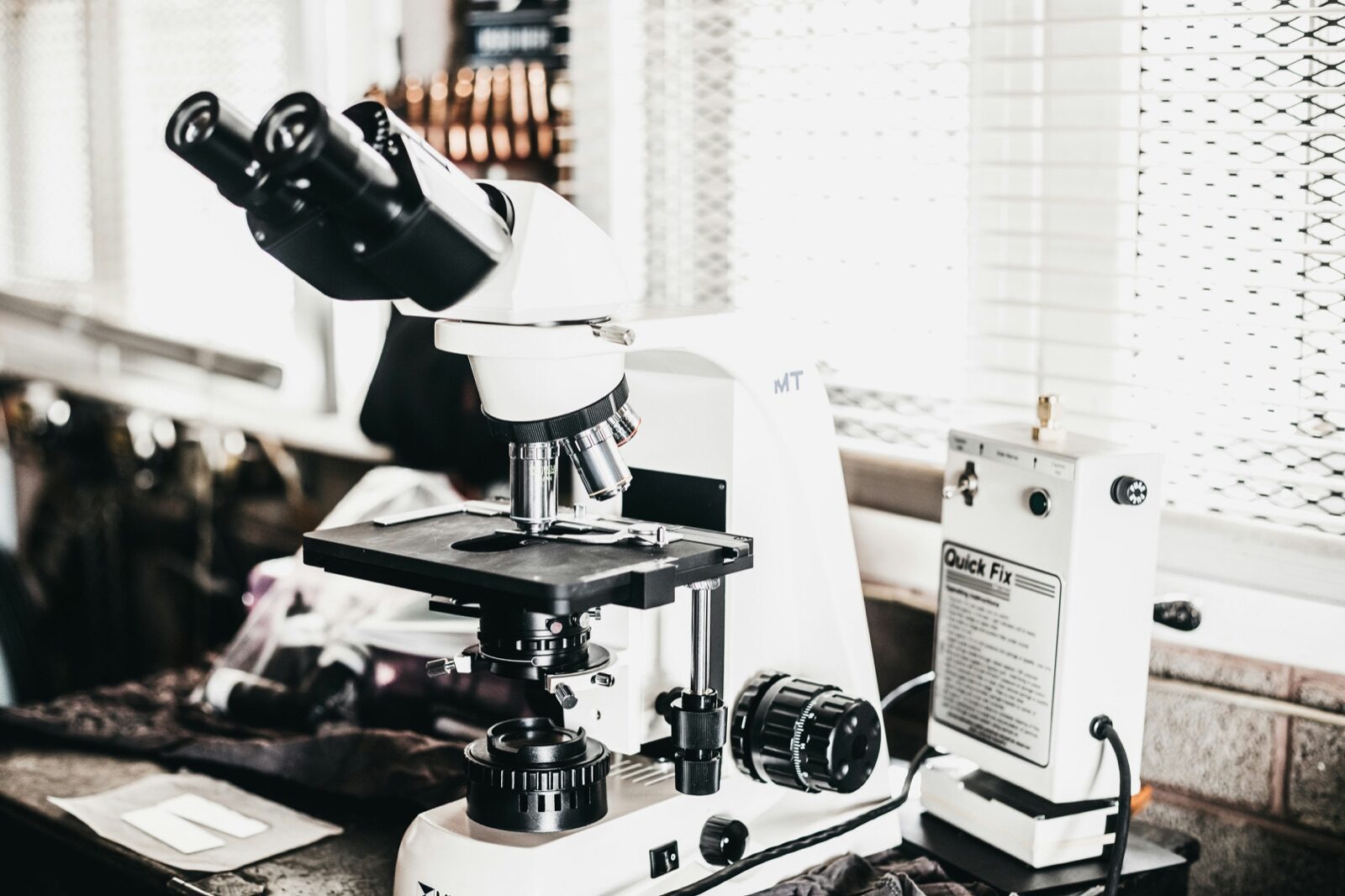 Laboratory research setup for Incure UV replacement bulb R&D and process qualification